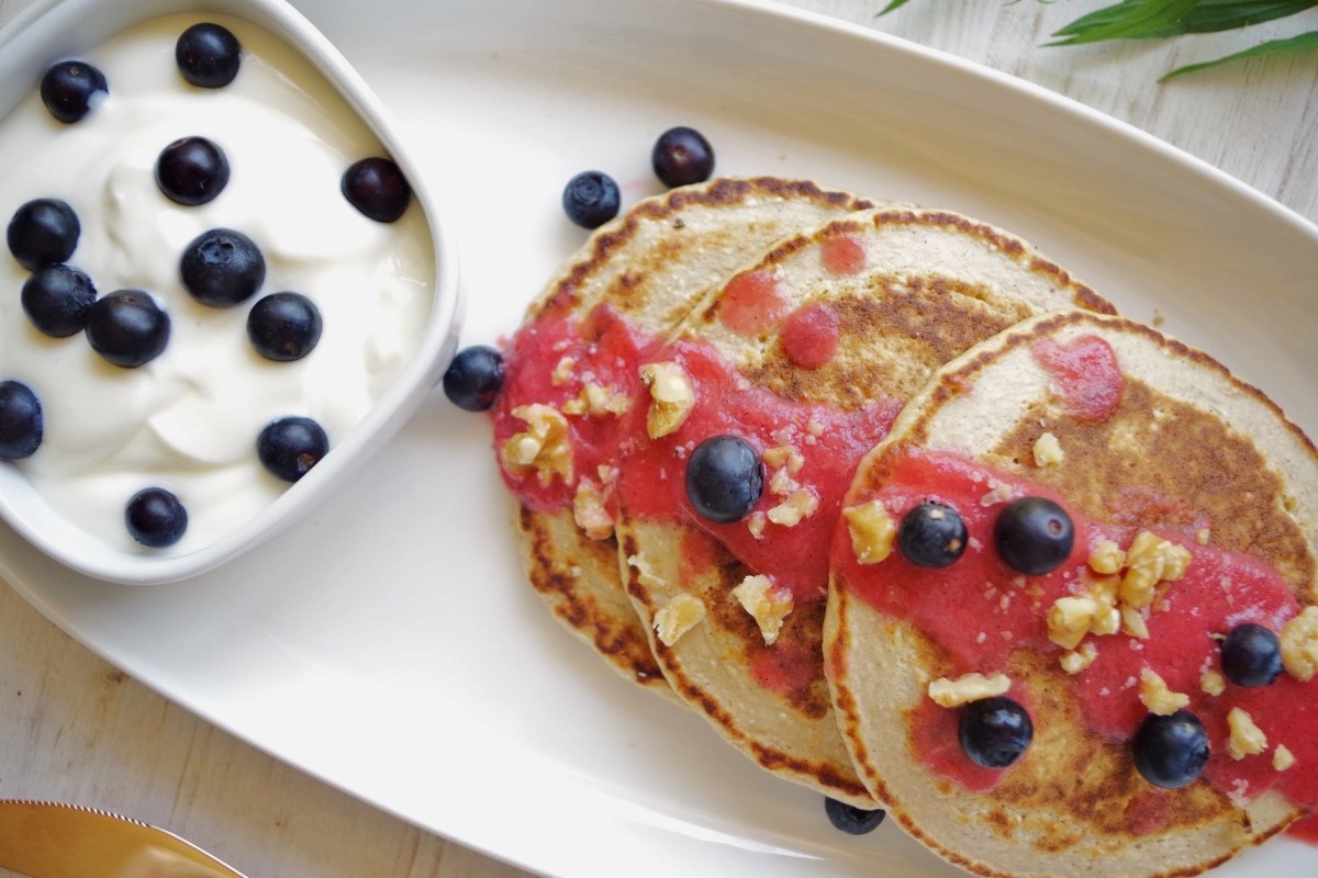 oatmeal pancakes + raspberry and nectarine sauce
